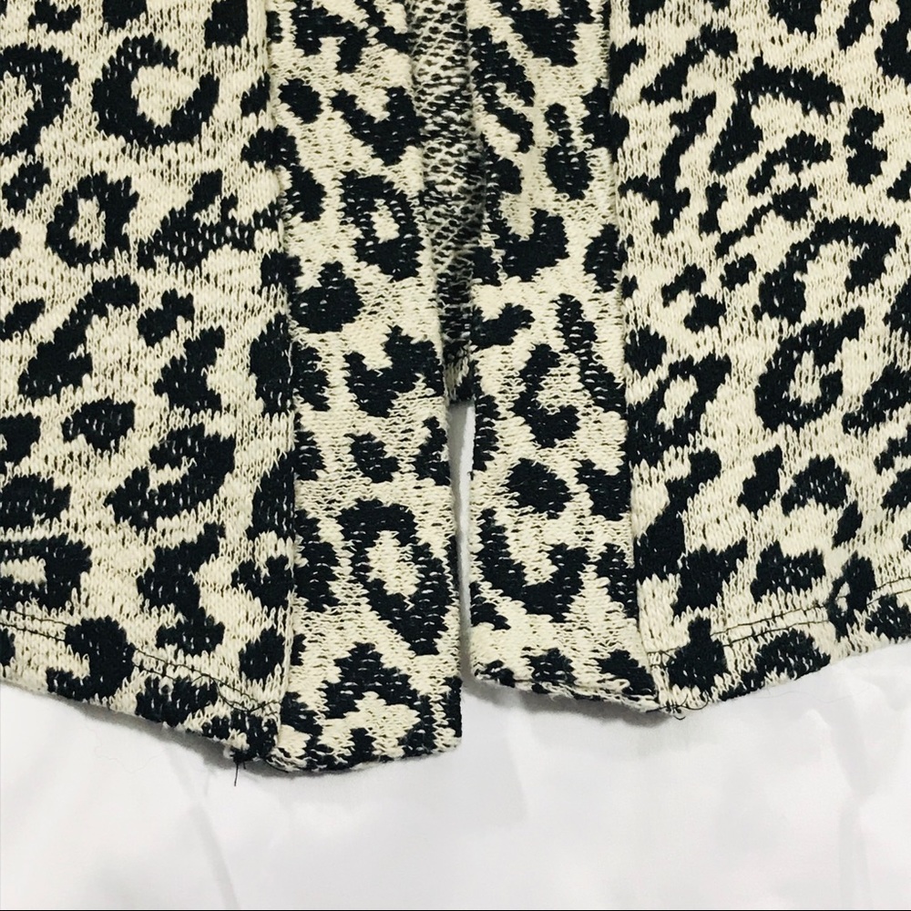 Women’s Attention Cardigan - Picture 3 of 7